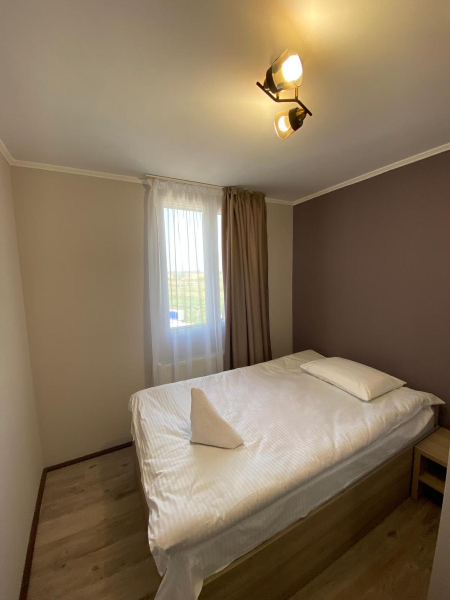 Autopark Hotel Lviv Exterior photo